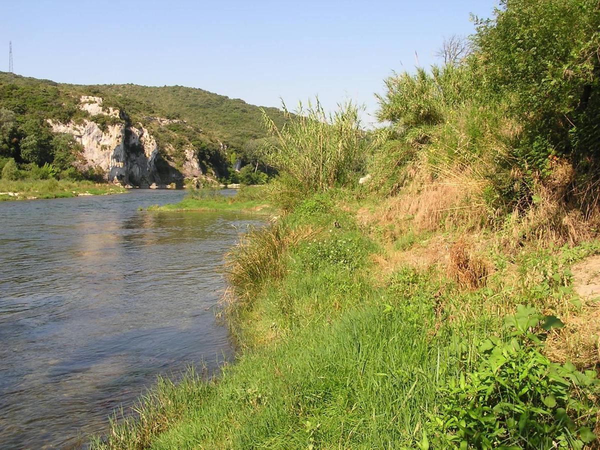 Le Mazet Des Cigales Villa Вер Пон дю Гар Екстериор снимка